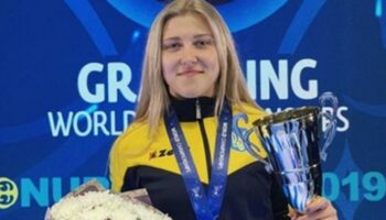 video-ukrainian-shakalova-threw-her-opponent-through-herself-at-the-jpg