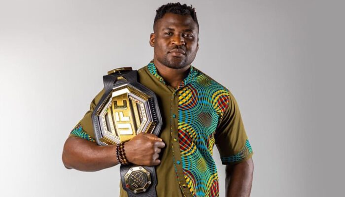 UFC champion to give away $300,000 in bitcoin to fans