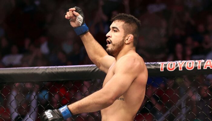 andre-muniz-claims-the-ufcs-middleweight-belt-is-belongs-brazil-jpg