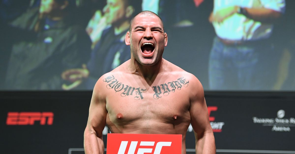 cain-velasquez-is-arrested-and-pursued-by-child-molesters-fighters-jpg