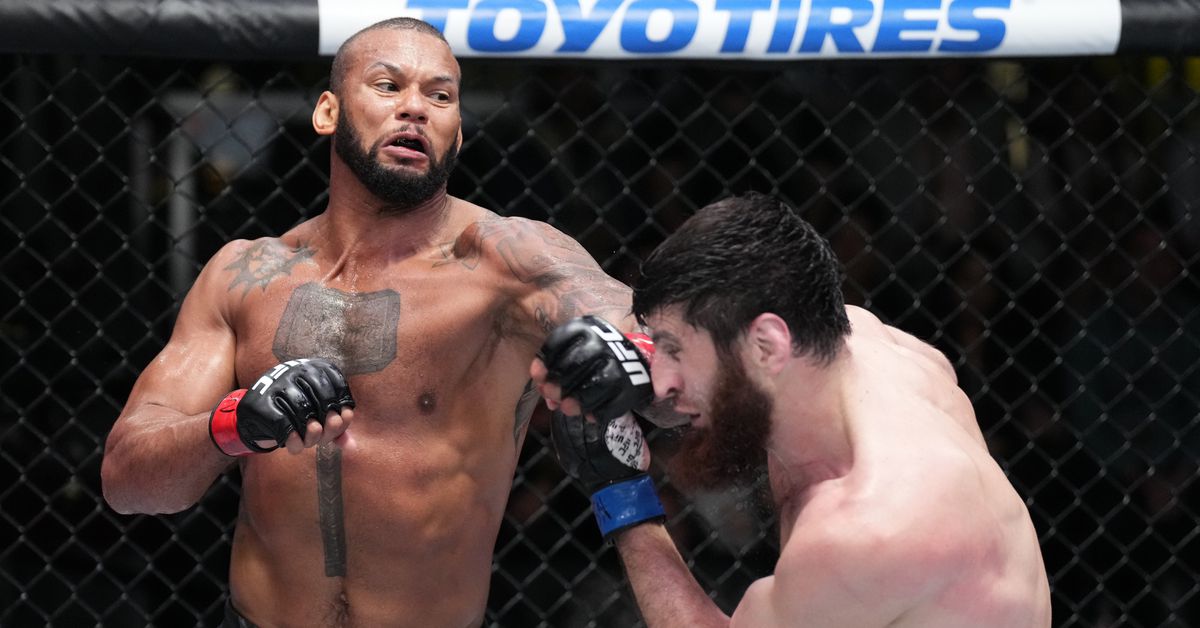 thiago-santos-addresses-another-hard-and-painful-defeat-after-falling-jpg