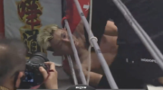 video-brutal-flying-knee-ko-sends-fighter-outside-of-the-png
