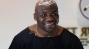 Francis Ngannou gotowy do walki z Tysonem Furym w budce telefonicznej