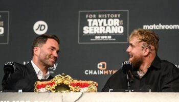 jake-paul-and-eddie-hearn-make-1m-bet-on-katie-jpg