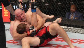 ufc-273-video-aleksei-oleinik-earns-win-no-60-with-jpg