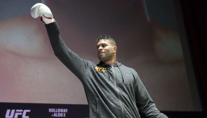 alistair-overeem-vs-badr-hari-3-set-to-headline-glory-jpg