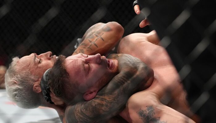 charles-oliveira-smothers-justin-gaethje-during-chaotic-ufc-274-main-jpg