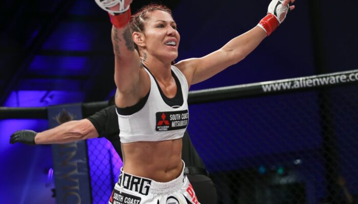 cris-cyborg-is-planning-to-fight-in-boxing-next-time-jpg