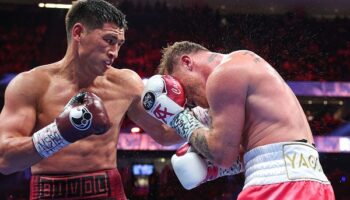 dmitry-bivol-canelo-alvarez-video-of-the-best-moments-jpg