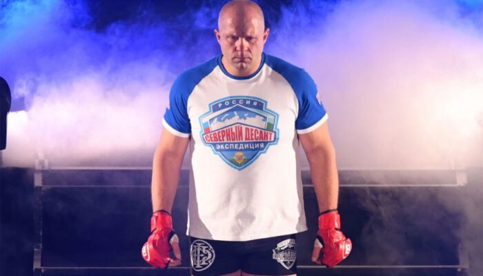 Fedor Emelianenko går in i de tre bästa Bellator tungviktarna