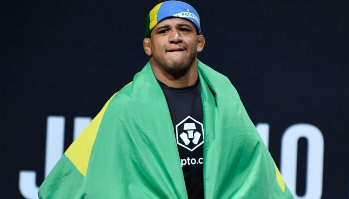 Gilbert Burns gave a prediction for the fight between Makhachev and Oliveira