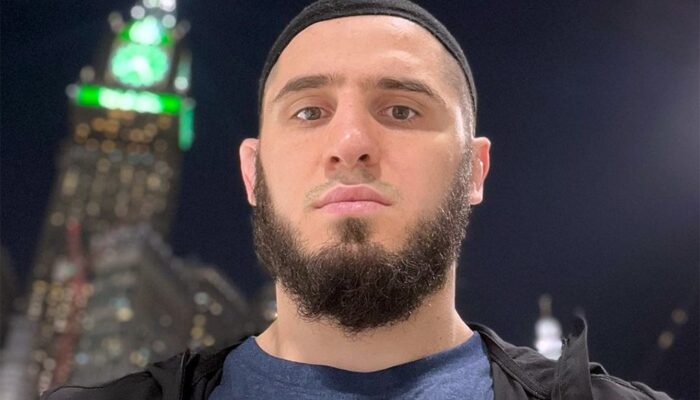 Islam Makhachev lämnade ett meddelande till tränaren Charles Oliveira