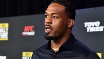 Jon Jones: UFC spelar sina små spel