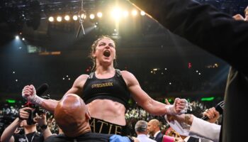 katie-taylor-vs-amanda-serrano-in-tweets-pros-react-to-jpg