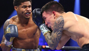 stevenson-beat-valdes-in-unification-with-one-wicket-video-jpg