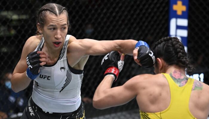 victoria-leonardo-and-mandy-bohm-are-set-to-fight-in-jpg