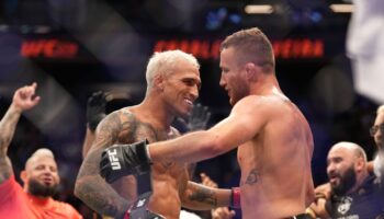 video-justin-gaethje-tells-charles-oliveira-you-hit-hard-as-jpg