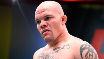 Anthony Smith jest oburzony statusem słabszego w walce z Magomedem Ankalaev