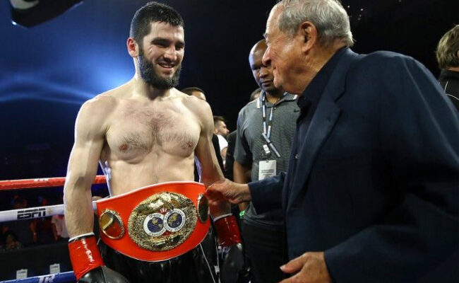 beterbiev-kan-vaere-den-beste-lett-tungvekteren-i-boksehistorien-jpg