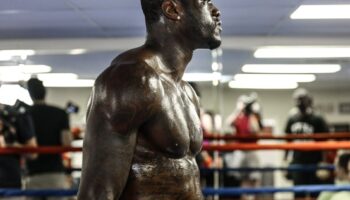 deontay-wilder-named-the-winner-of-the-usyk-joshua-rematch-jpg