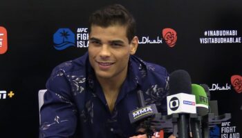 glover-teixeira-hands-out-career-advice-for-corrupted-paulo-costa-jpg