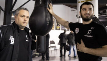 trener-beterbiev-pa-bivol-smith-yard-og-legendariske-duran-jpg