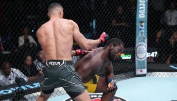 ufc-vegas-57-video-carlos-ulberg-defeats-tafon-nachukwi-75-jpg