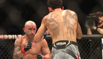 alexander-volkanovski-wants-lightweight-title-fight-at-ufcs-rumored-return-jpg