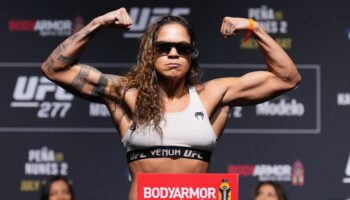 amanda-nunes-promises-im-going-to-become-double-champ-again-jpg
