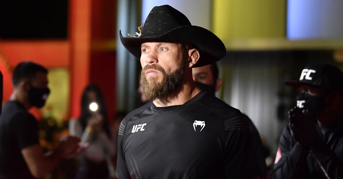 donald-cerrone-reveals-he-was-ready-to-retire-before-fighting-jpg
