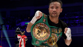 japanese-tyson-higa-cayo-casi-vuela-hacia-el-portero-jpg