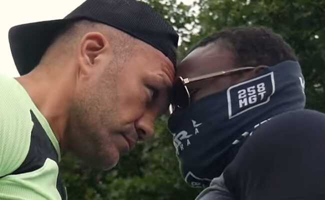 nerviosamente-pulev-le-quito-la-gorra-a-chisora-se-la-jpg