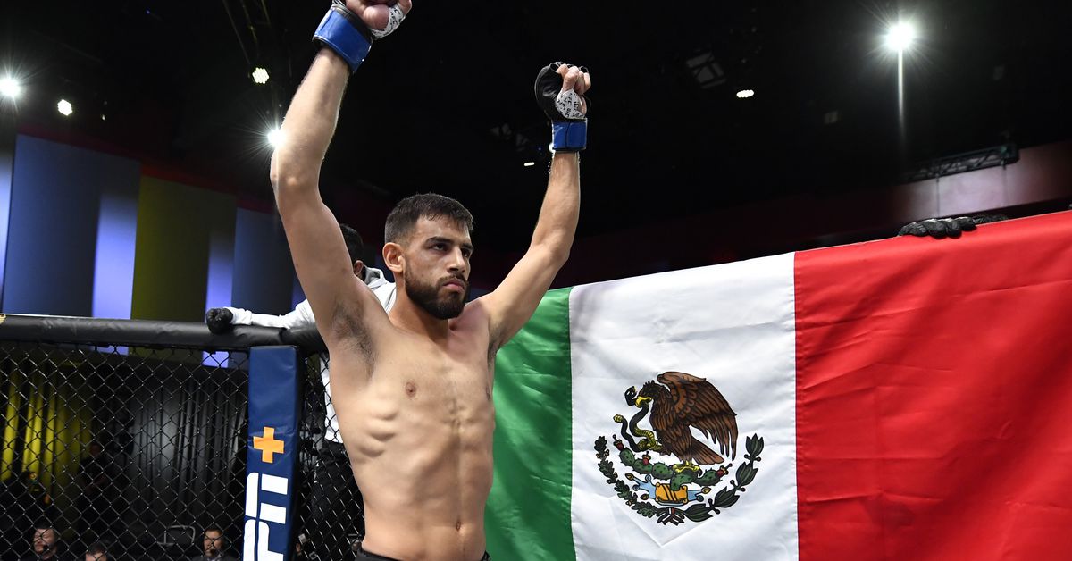 yair-rodriguez-says-ufc-has-promised-title-shot-if-he-jpg