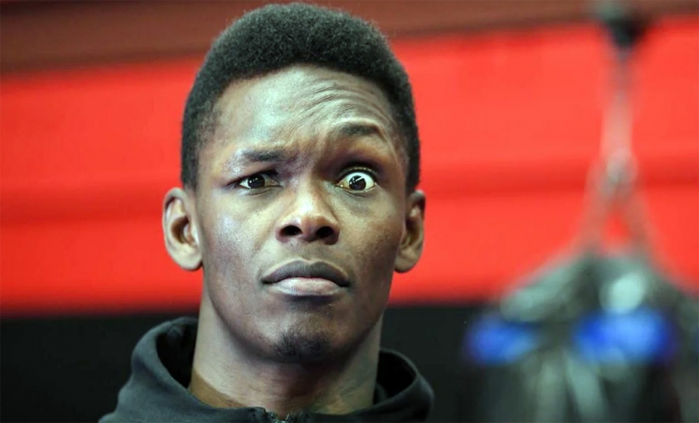 Aficionados celebran funeral por Israel Adesanya