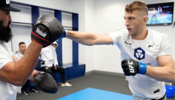dan-hooker-doesnt-regret-his-brief-return-to-the-featherweight-jpg