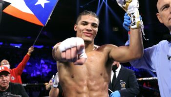 den-unga-prospekten-zayas-slog-ut-espadas-vid-oppningsakten-for-jpeg