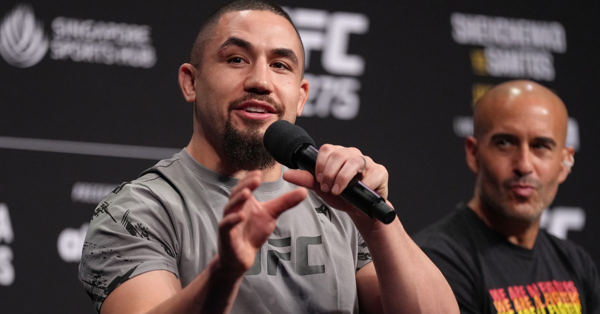 morning-report-robert-whittaker-considering-a-move-up-to-205-jpg