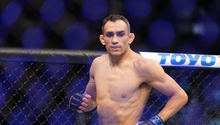 tony-ferguson-working-at-jackson-wink-mma-camp-as-he-jpg