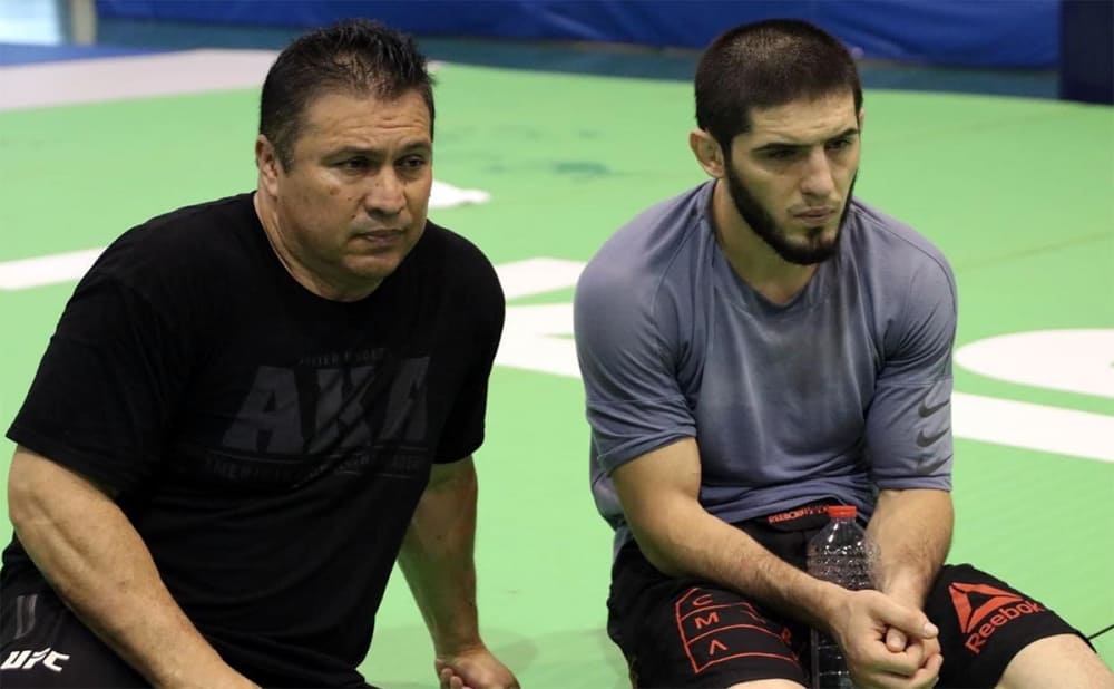 Técnico de Islam Makhachev respondeu ao técnico de Charles Oliveira