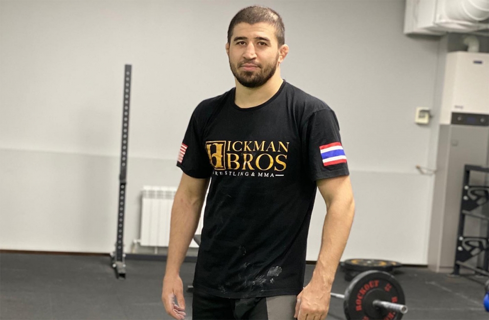 BellatorでのRustam Khabilovの戦いはキャンセルされました