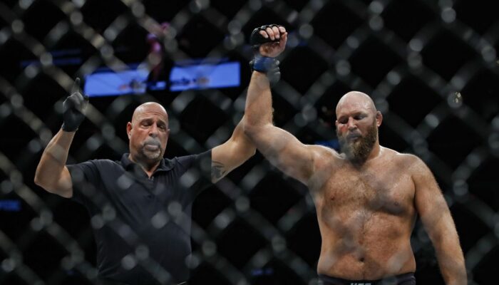 ben-rothwell-meets-bobo-obannon-in-oct-1-bkfc-debut-jpg