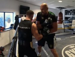 fury-beats-shorty-video-of-a-sparring-fragment-jpg