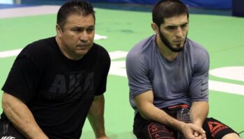Islam Makhachev's coach responded to Charles Oliveira's coach