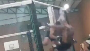 missed-fists-main-event-ends-in-20-seconds-when-fighters-jpg