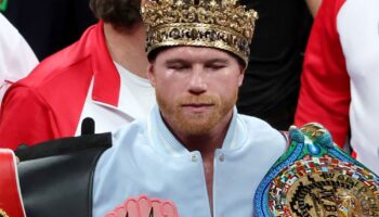 Saul Alvarez made a statement about the rematch with Dmitry Bivol