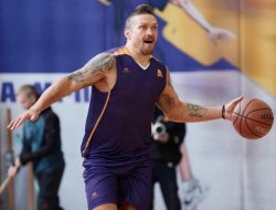 usyk-is-now-in-basketball-dalakyan-rejected-unification-dzhalolov-wants-jpg