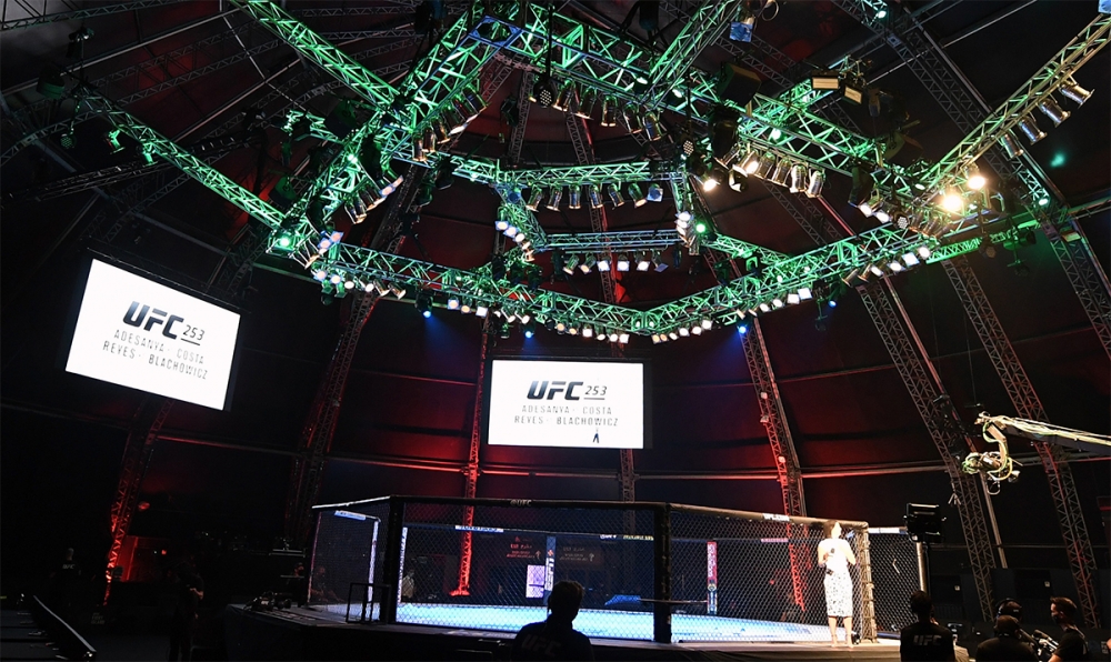 UFC forbyder officielt kæmpere at spille