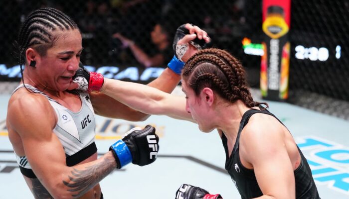 alexa-grasso-puts-on-boxing-showcase-to-vanquish-viviane-araujo-jpg