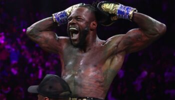 Deontay Wilder knocked out Robert Helenius in the first round