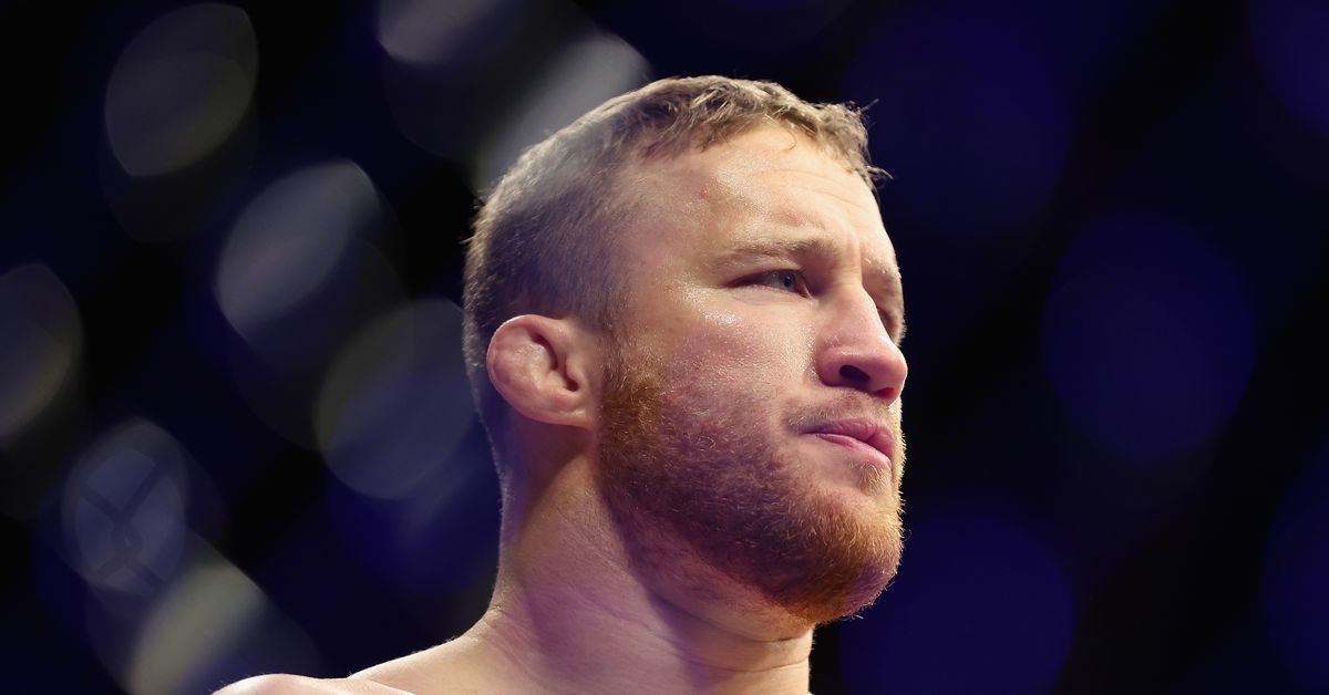 justin-gaethje-conor-mcgregor-sounds-like-he-is-taking-steroids-jpg